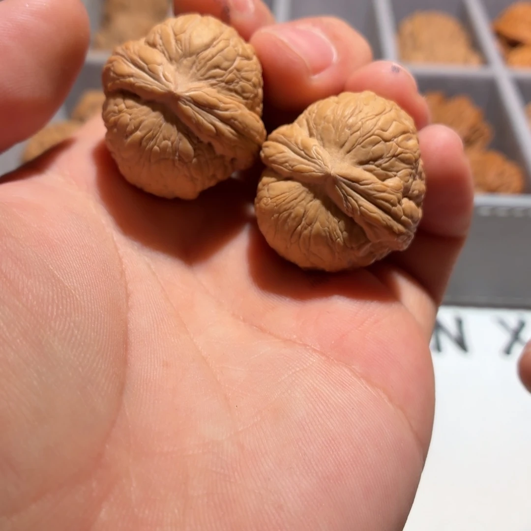 R***D文玩核桃文玩核桃A17