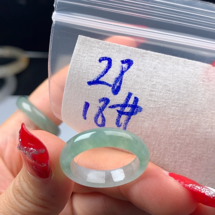 用***4定制翡翠未镶嵌戒圈