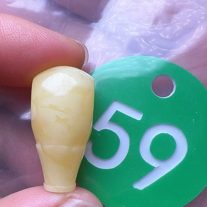 蜜蜡裸石未镶嵌水**生12m m