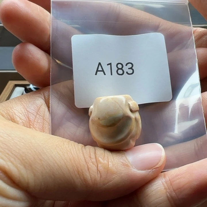 和田玉（糖玉）未镶嵌珠宝半成品