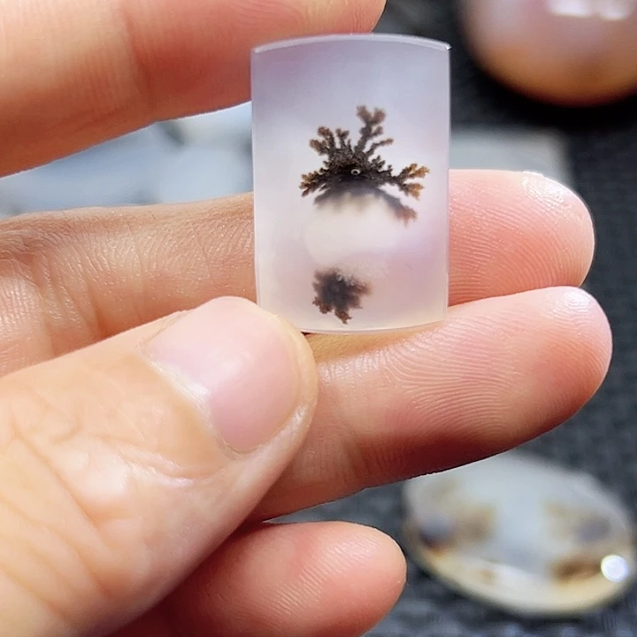 玛瑙/玉髓未镶嵌珠宝半成品
