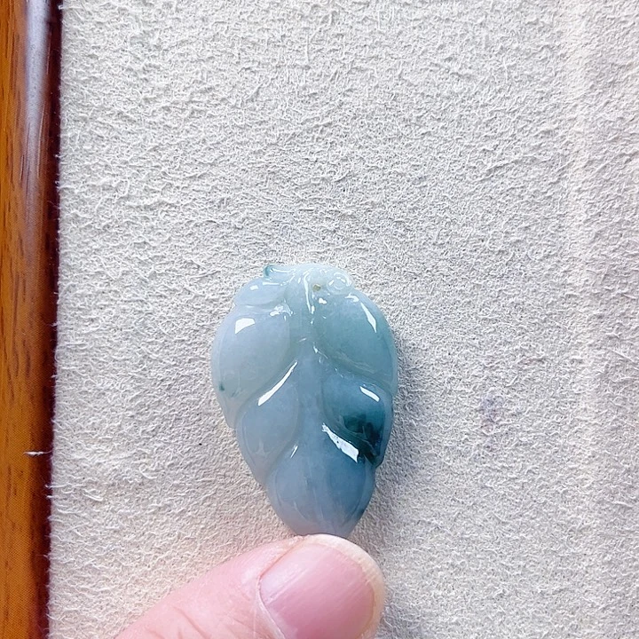 翡翠未镶嵌颈饰孤品