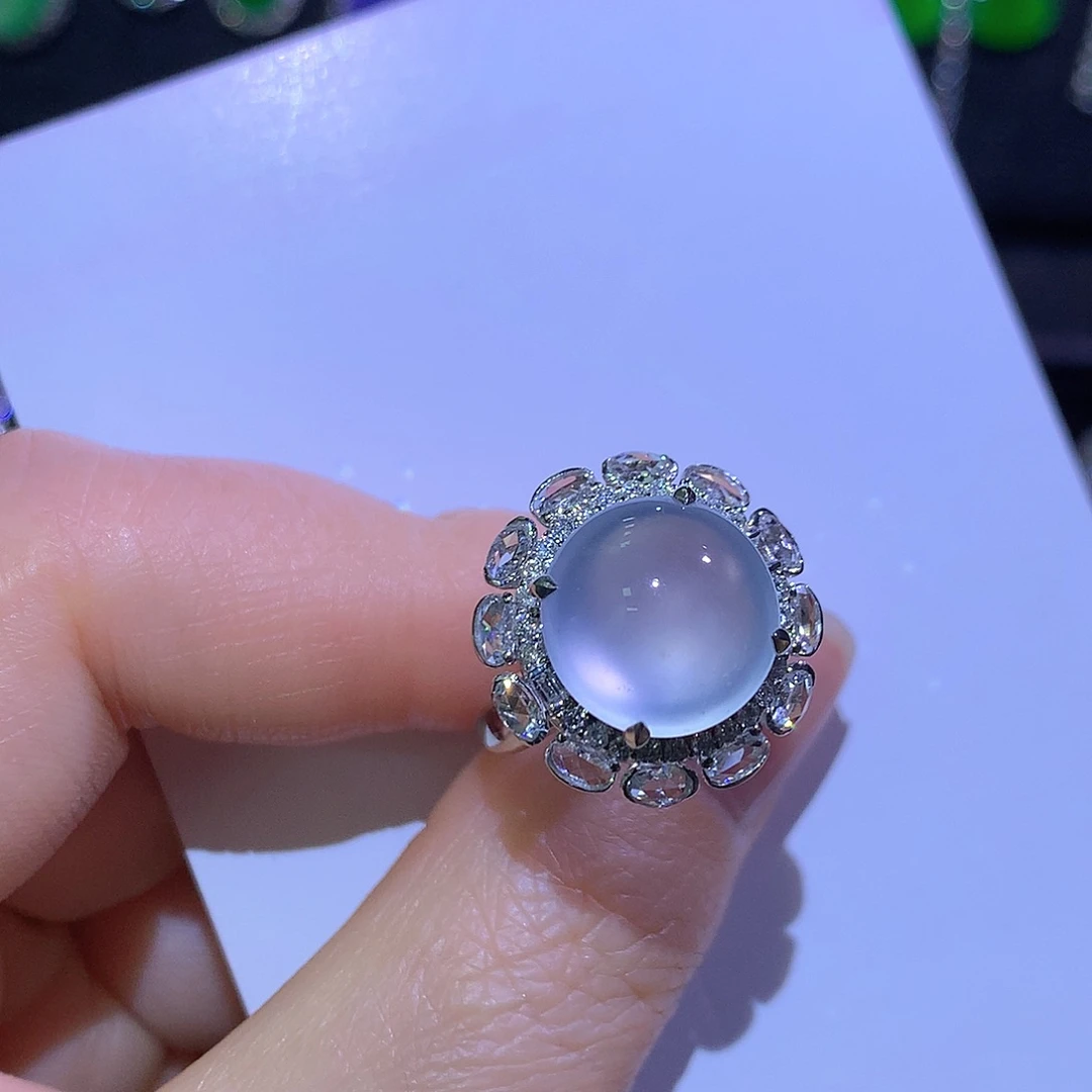 翡翠18K金镶嵌戒指玻璃种蛋面不封底