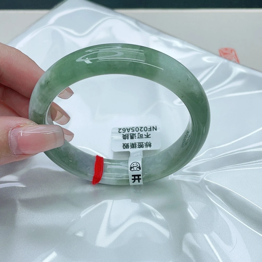 翡翠手镯未镶嵌正57.8
