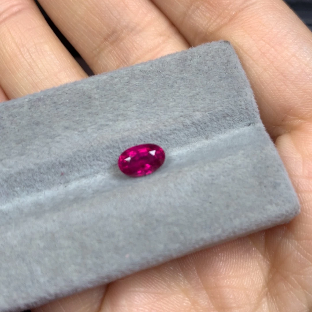 碧玺裸石未镶嵌火龙果色卢比莱