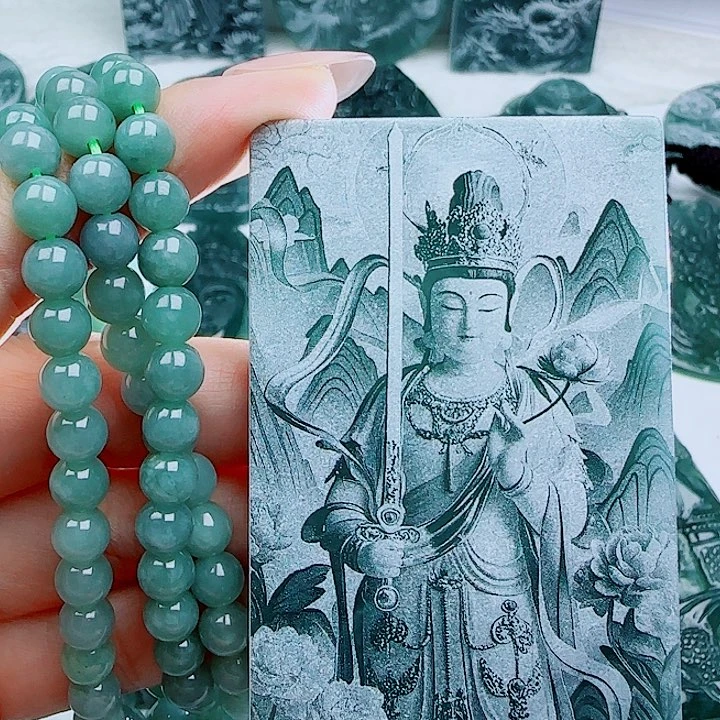 翡翠未镶嵌颈饰多样性发货天然的A货翡翠