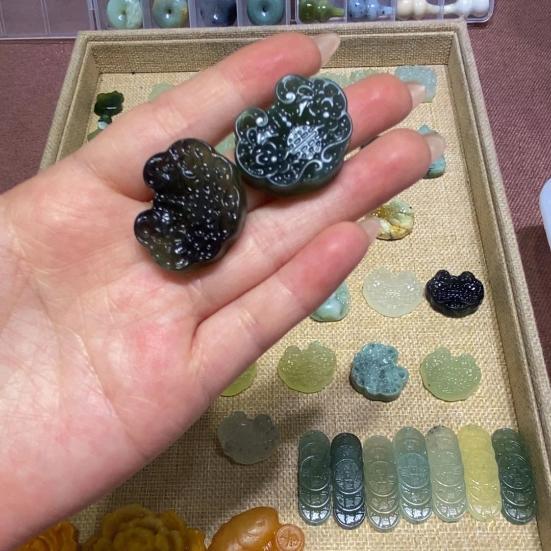 蛇纹石玉未镶嵌颈饰i*通405