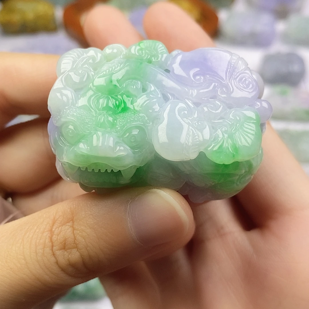 颈饰未镶嵌翡翠貔貅