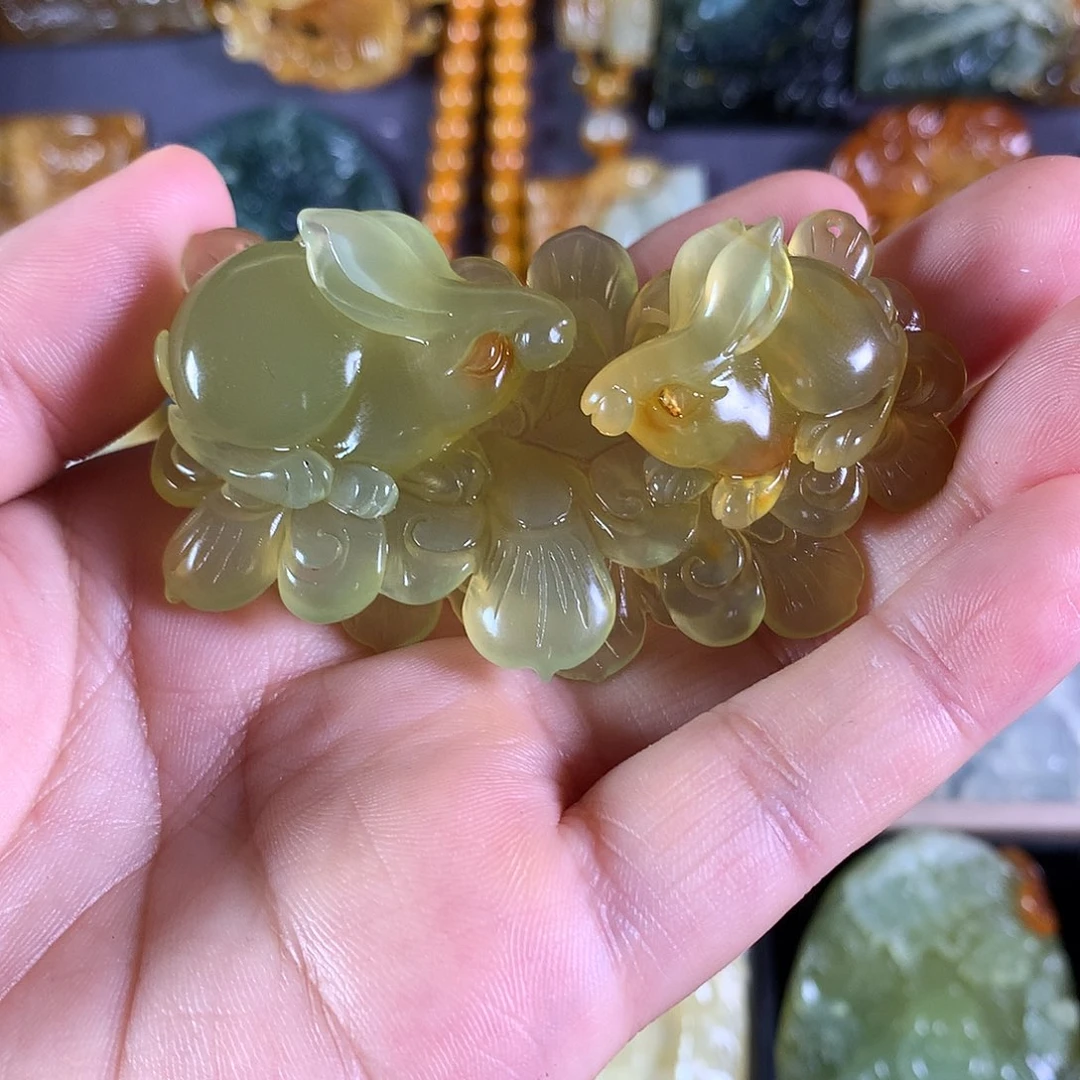 快***者蛇纹石玉未镶嵌吊坠(赠链)