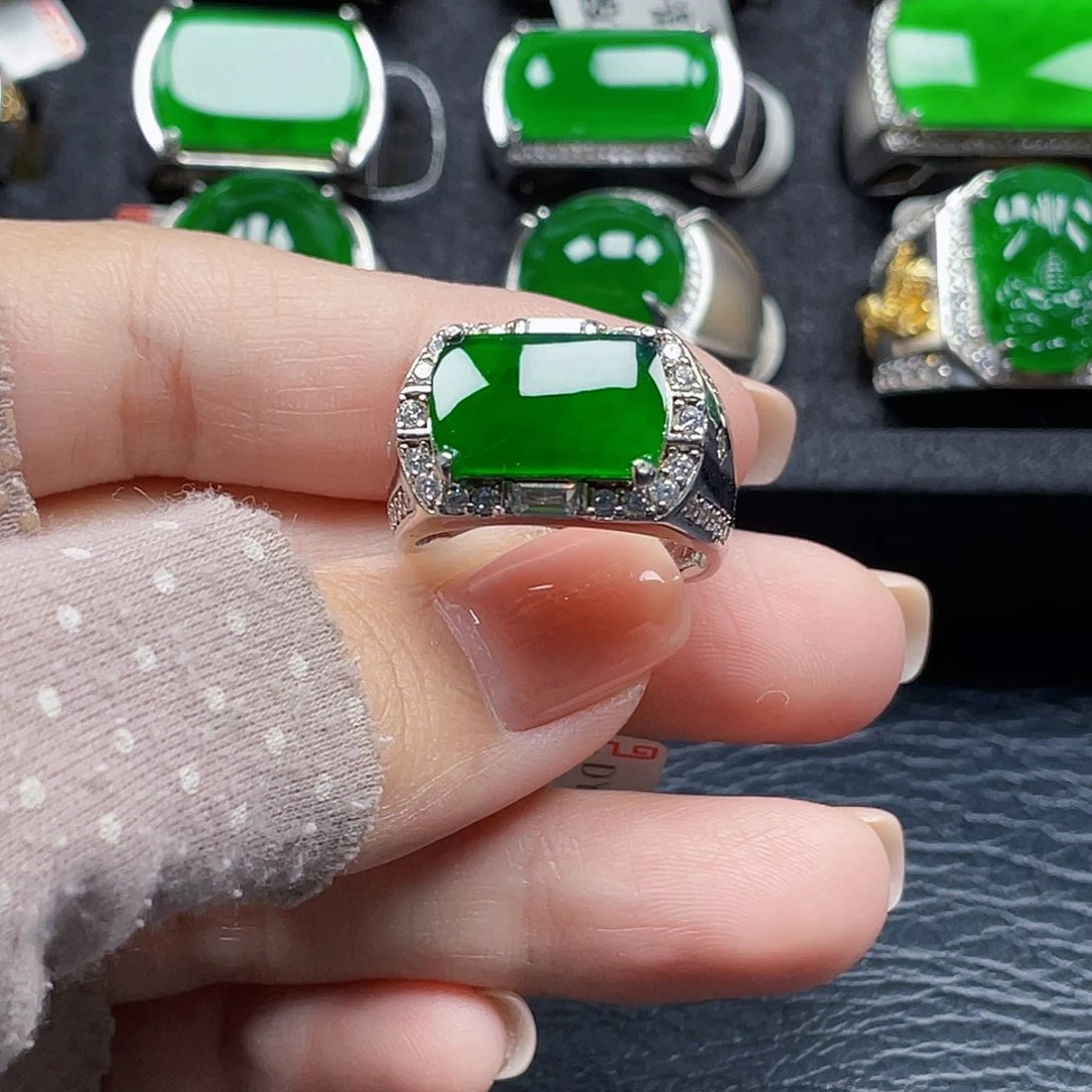 翡翠银S925镶嵌戒指天然A货翡翠没运费险2194