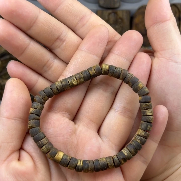 沉香碎屑沉香张勺子沉水浮07厚片6克