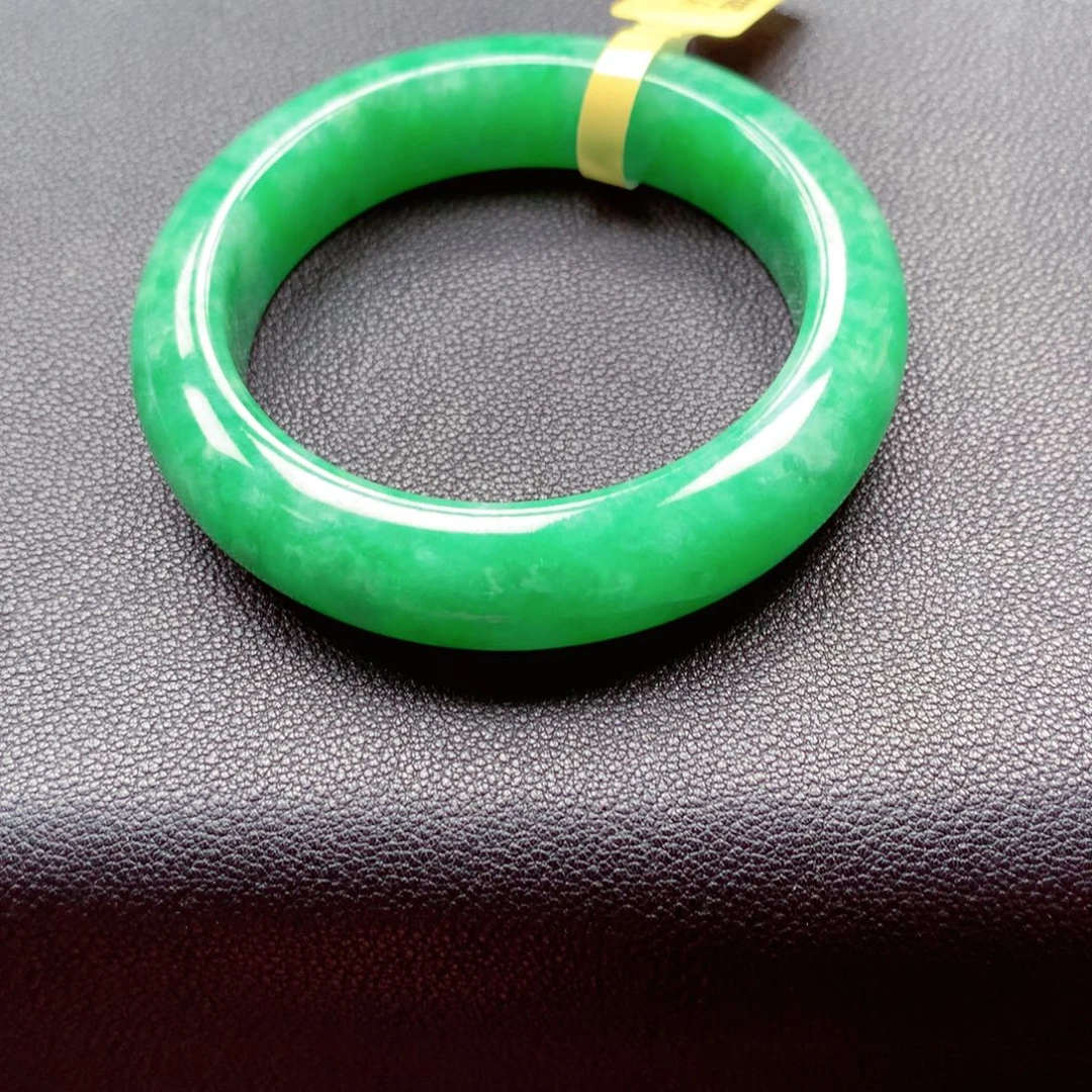 s***e翡翠未镶嵌手镯翡翠