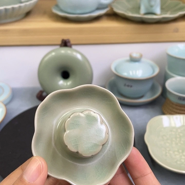 杯子微瑕仿古绿釉盖置