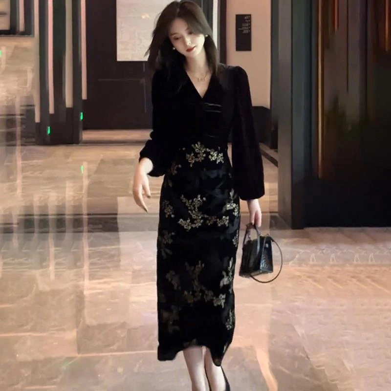 2025秋季气质名媛风v领长袖拼接连衣裙女重工时尚收腰长裙礼服裙