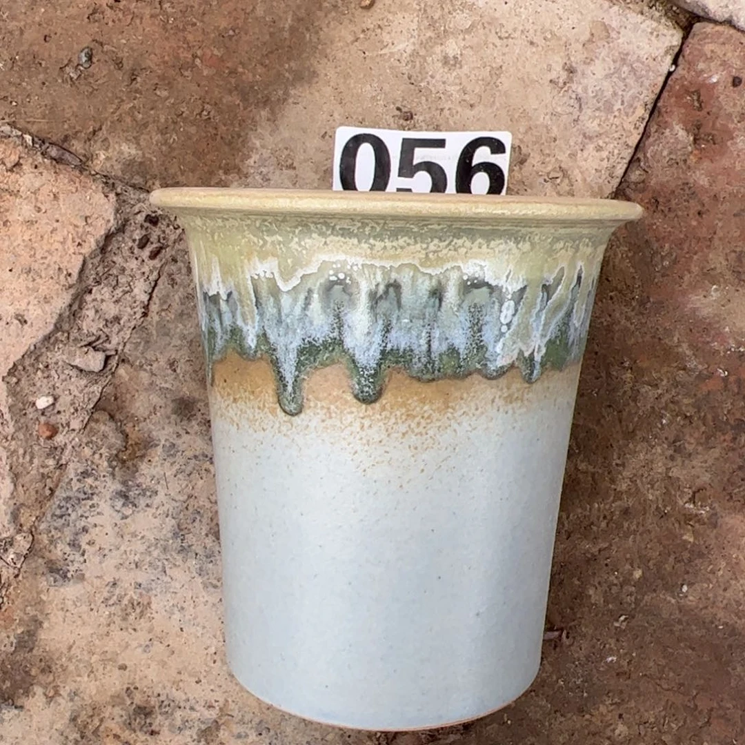 新疆包邮 中号花盆一只8.5cm