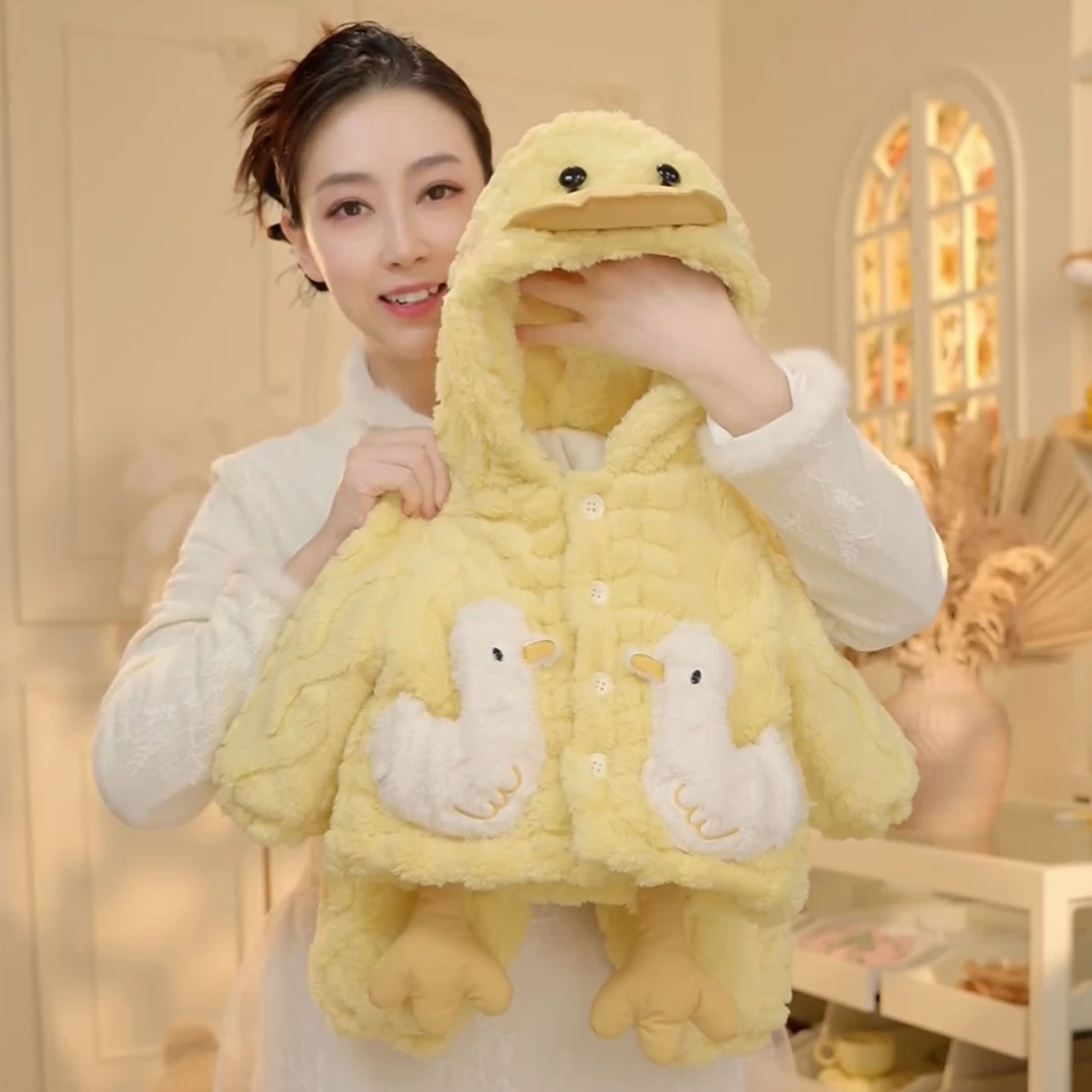 儿童装女童宝宝外穿连帽卡通保暖加绒加厚小鸭子家居服套装24167