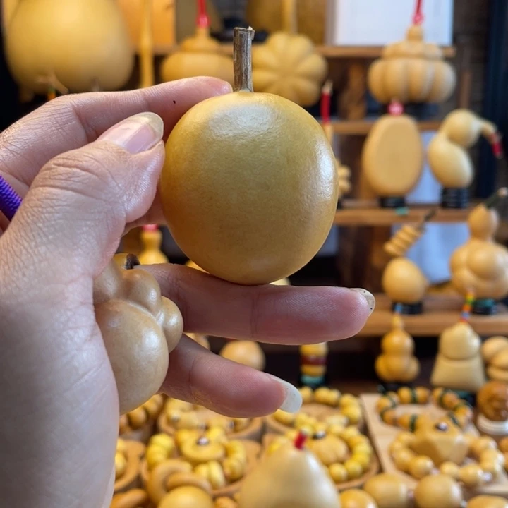 *****天然葫芦自然生长