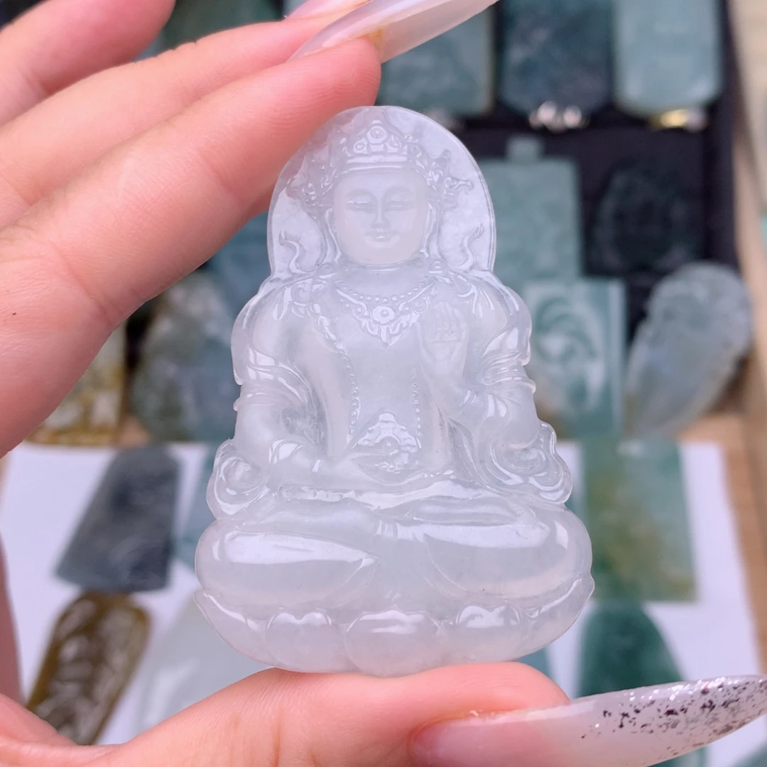 翡翠未镶嵌颈饰度母观音