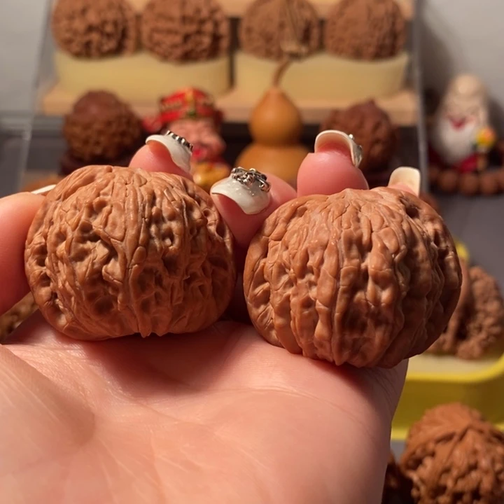 文玩核桃吊坠40磨盘