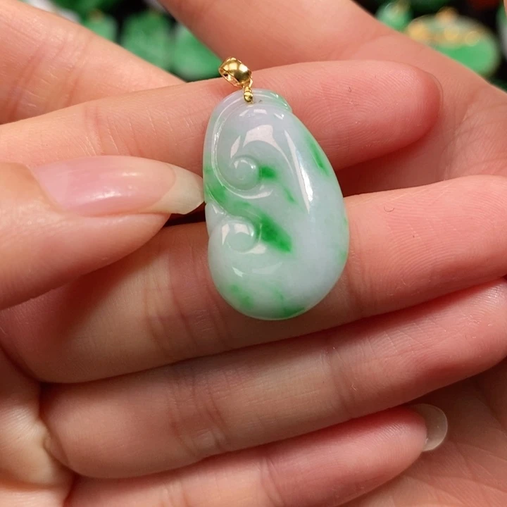 颈饰未镶嵌翡翠吊坠