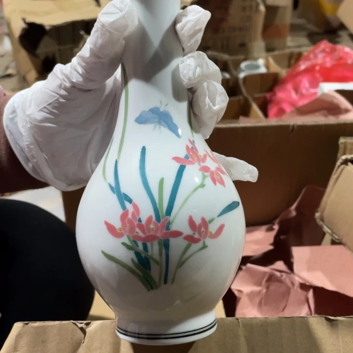 小***小摆件陶瓷盘子碗都便宜