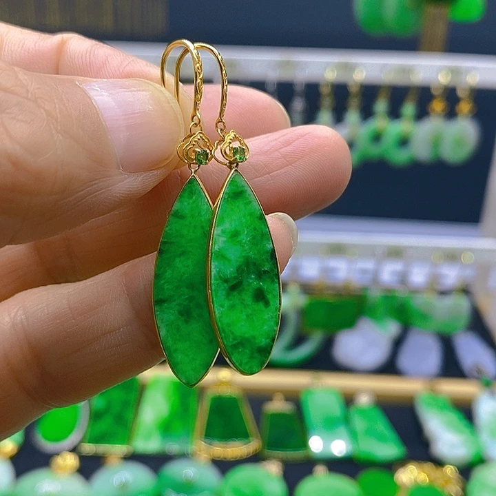 翡翠18K金镶嵌耳饰耳坠