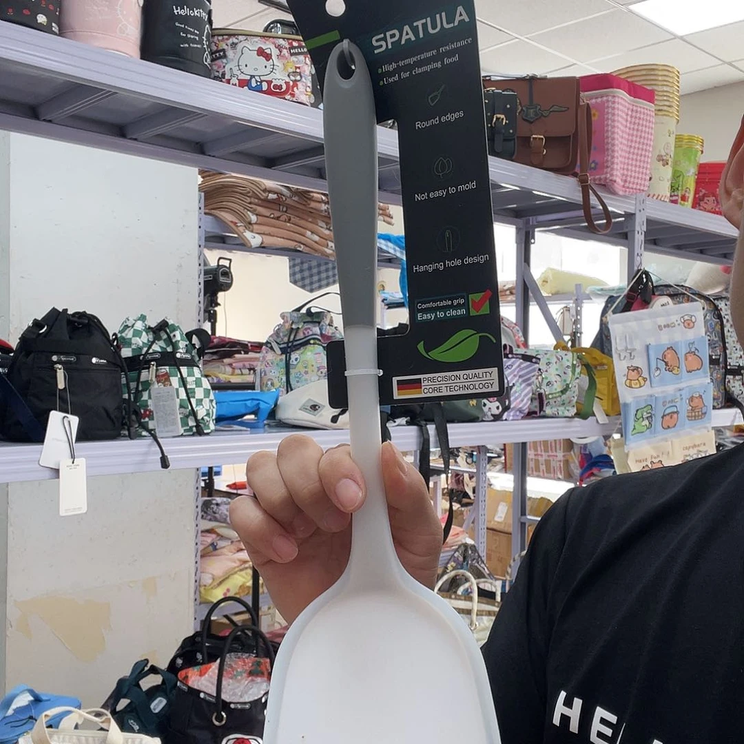 PU化妆包等各种产品的