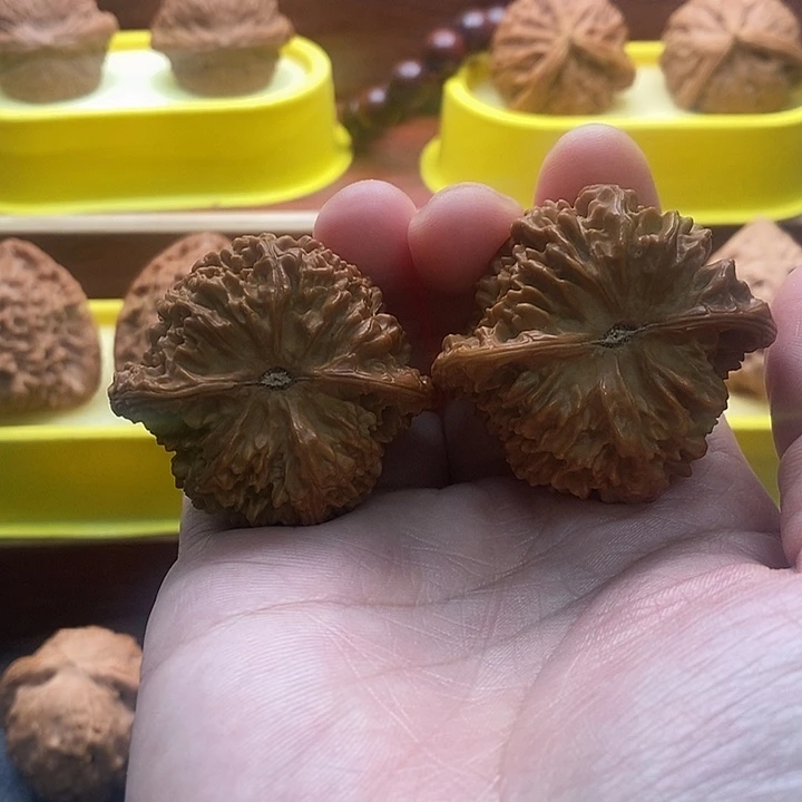 文玩核桃吊坠满天星