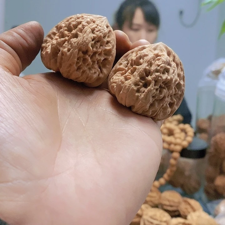 【闪购商品】把件文玩核桃40平谷凹底