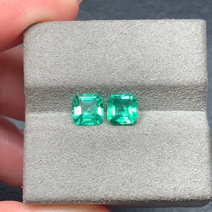 蓝宝石裸石1.33ct哥伦比亚木佐矿微油祖母绿5.42*5.31*3.48