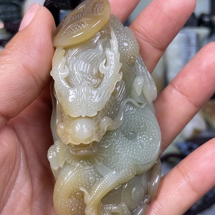 和田玉未镶嵌挂件