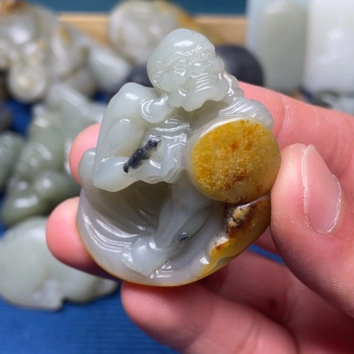 颈饰未镶嵌和田玉