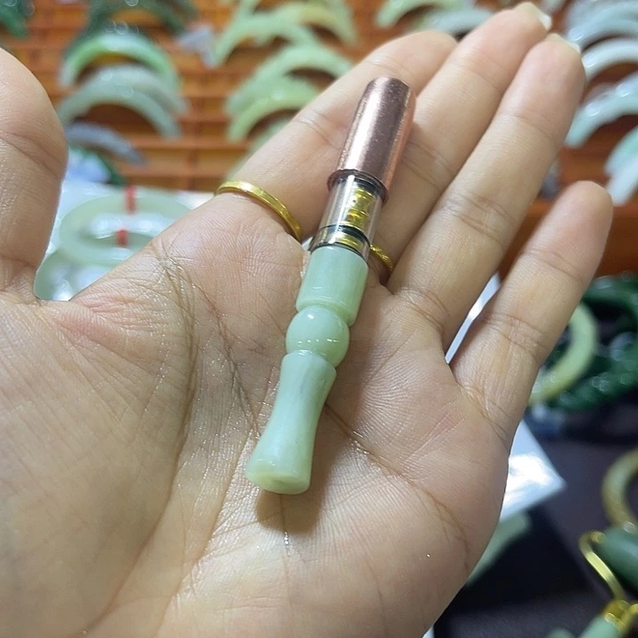 未镶嵌手镯岫岩老玉（透闪石质玉）