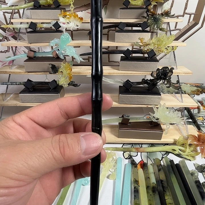 拾***年蛇纹石玉未镶嵌发簪