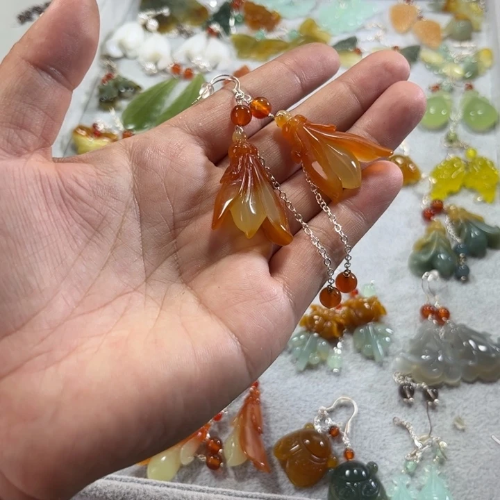 蛇纹石玉合金耳饰