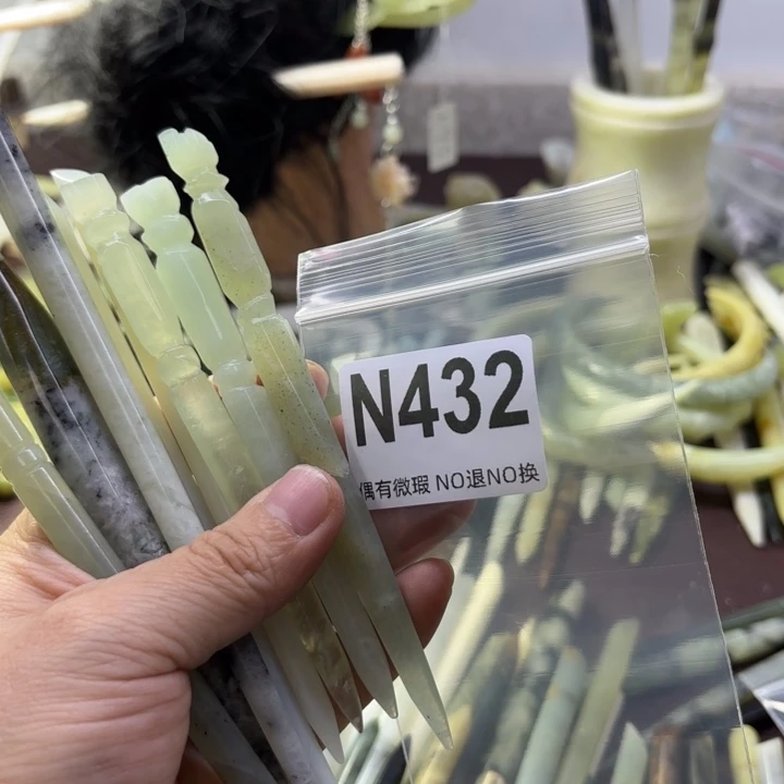 蛇纹石玉发饰合金愉**耍