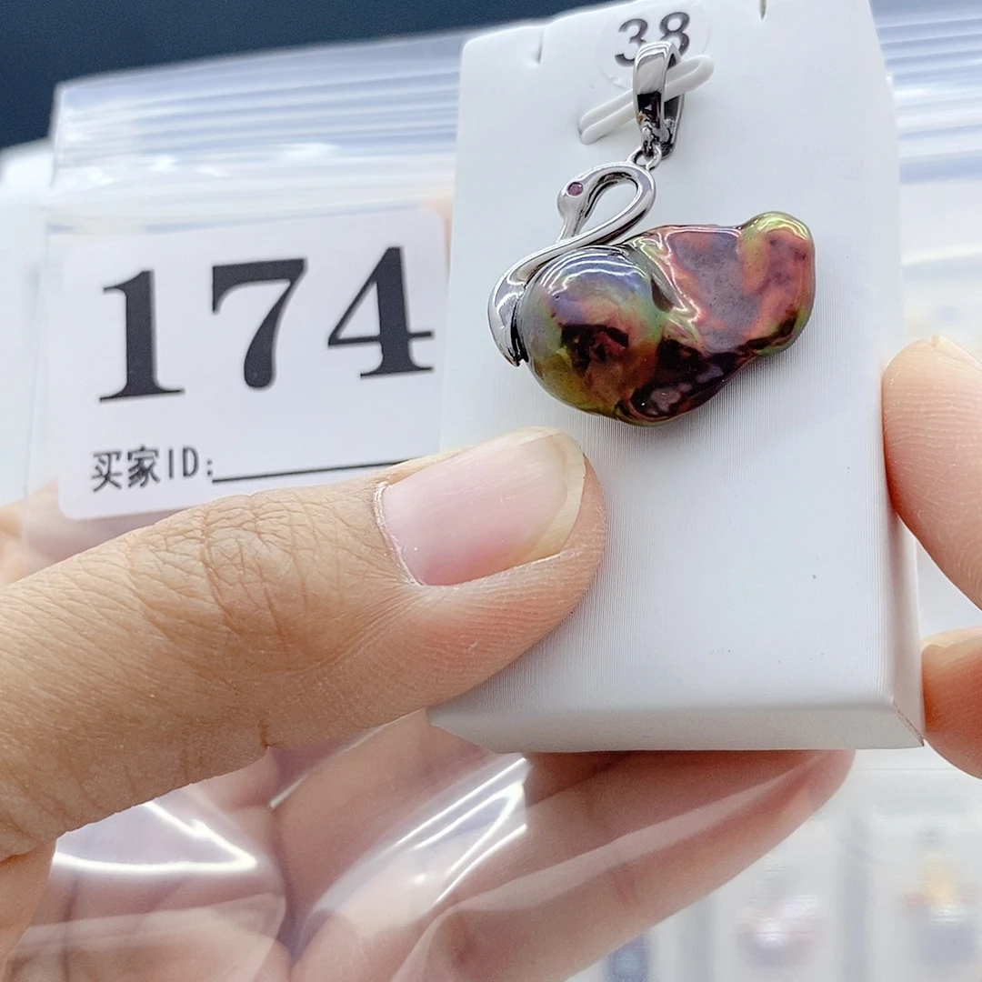 淡水珍珠钛钢颈饰