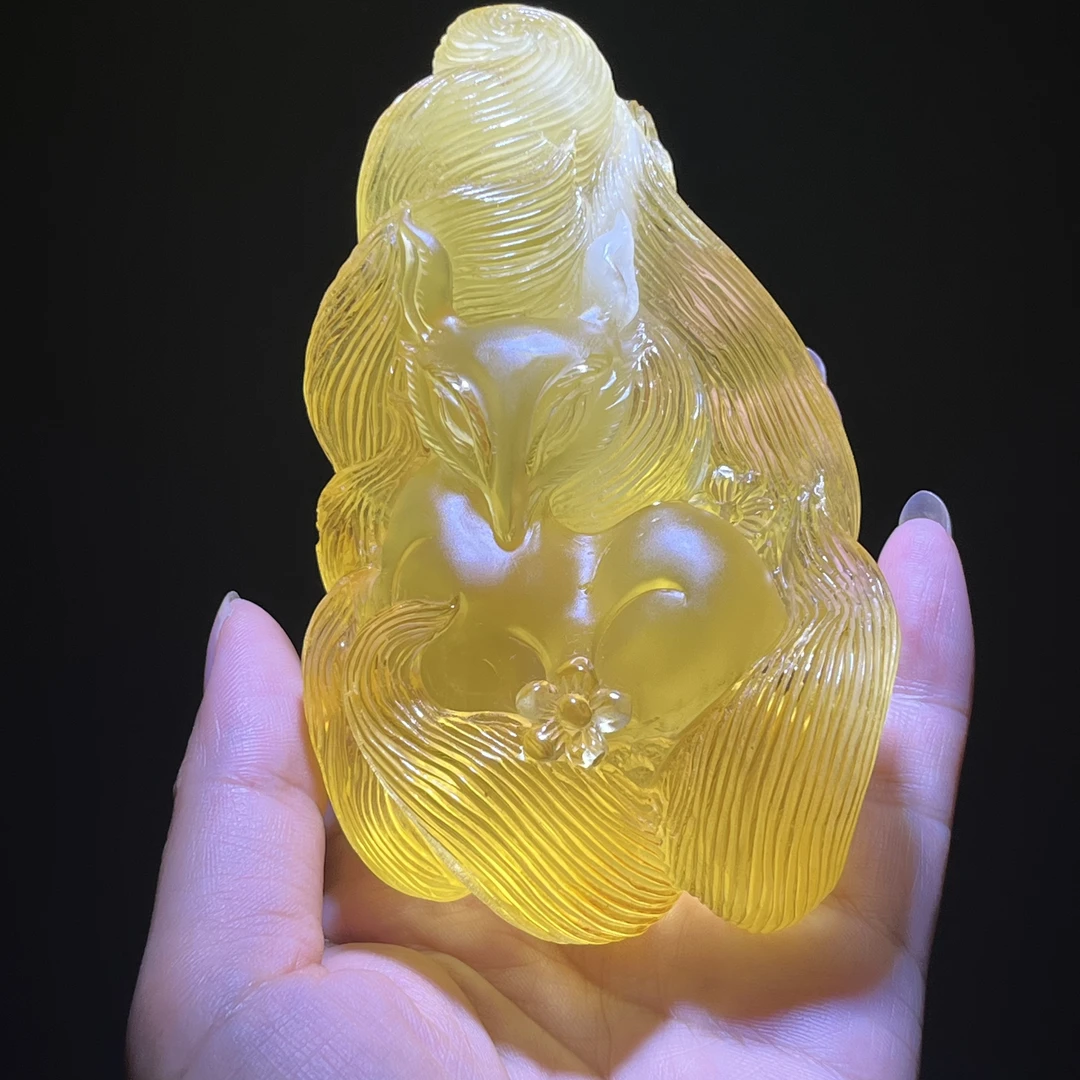 天然蜜蜡九尾摆件 精工雕刻满蜜溶洞妖花九尾摆件底价40克价出