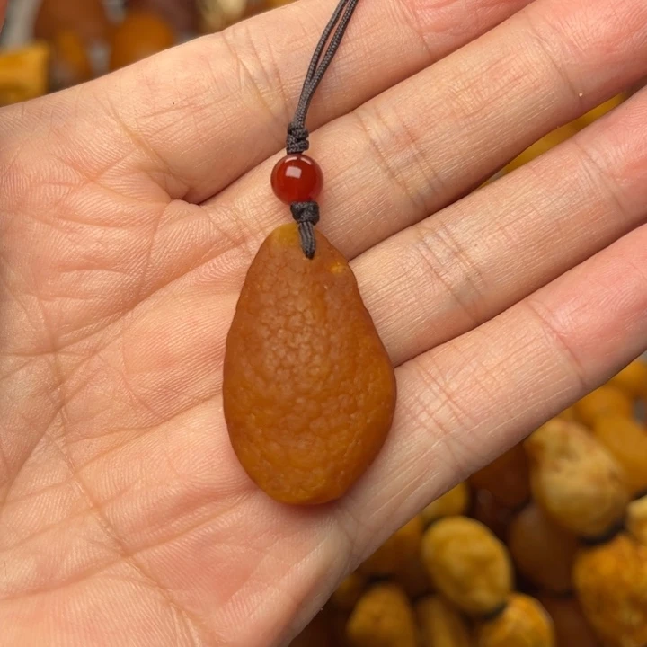 琥珀未镶嵌裸石天然蜜蜡吊坠