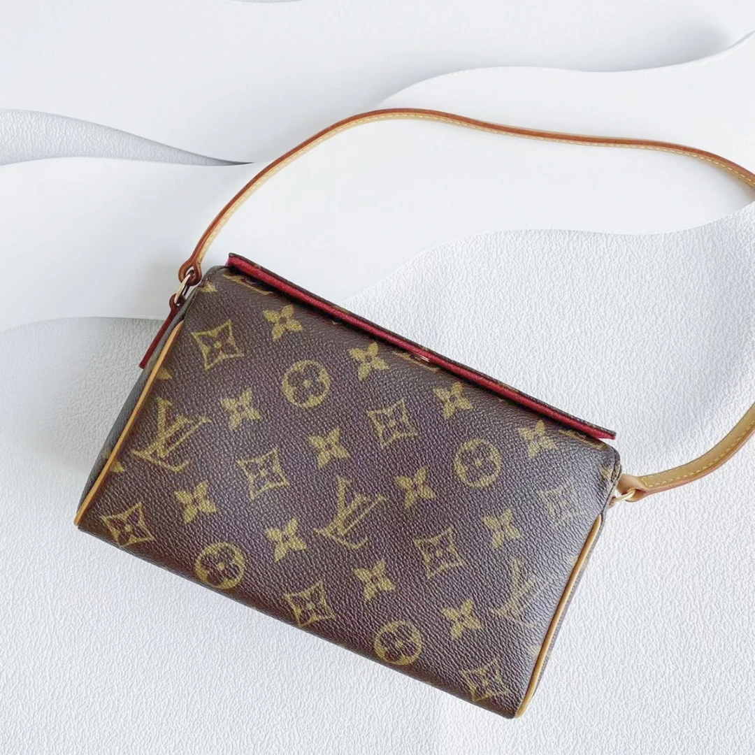 95新 LouisVuitton/路易威登 路易威登/单肩包/3838