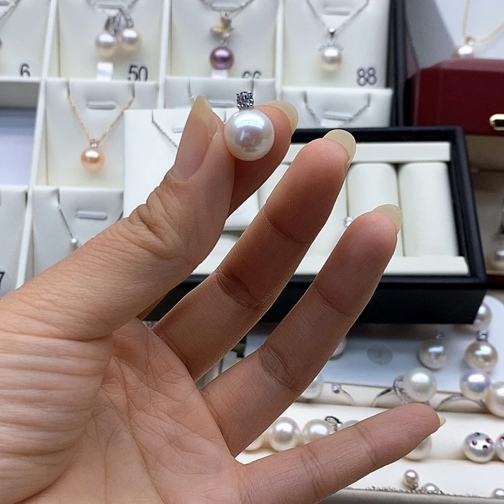 足银非金属银扣头戴妃吊坠