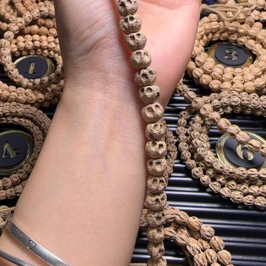 【闪购商品】柏香籽/百香籽吊坠狗*儿