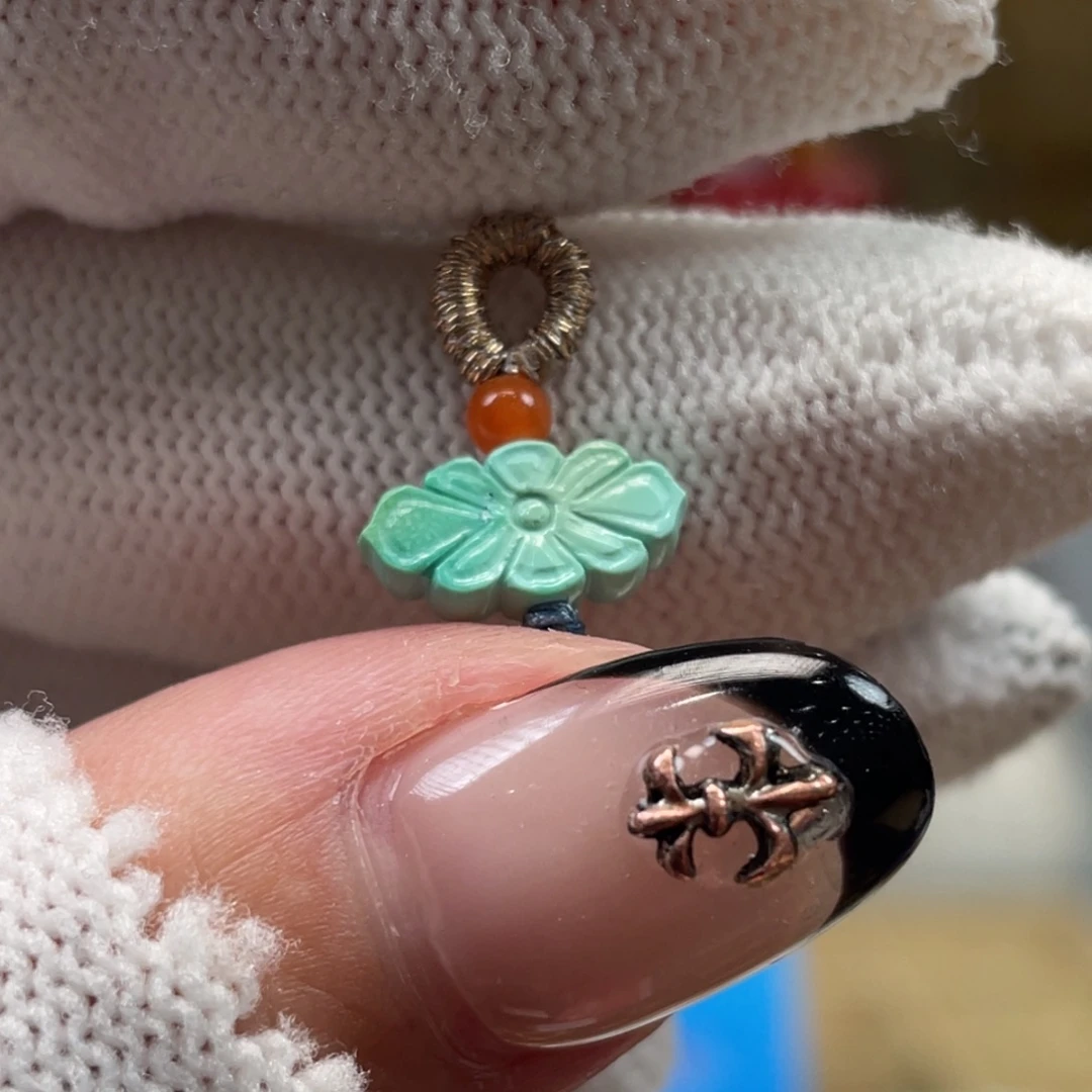 绿松石未镶嵌挂件