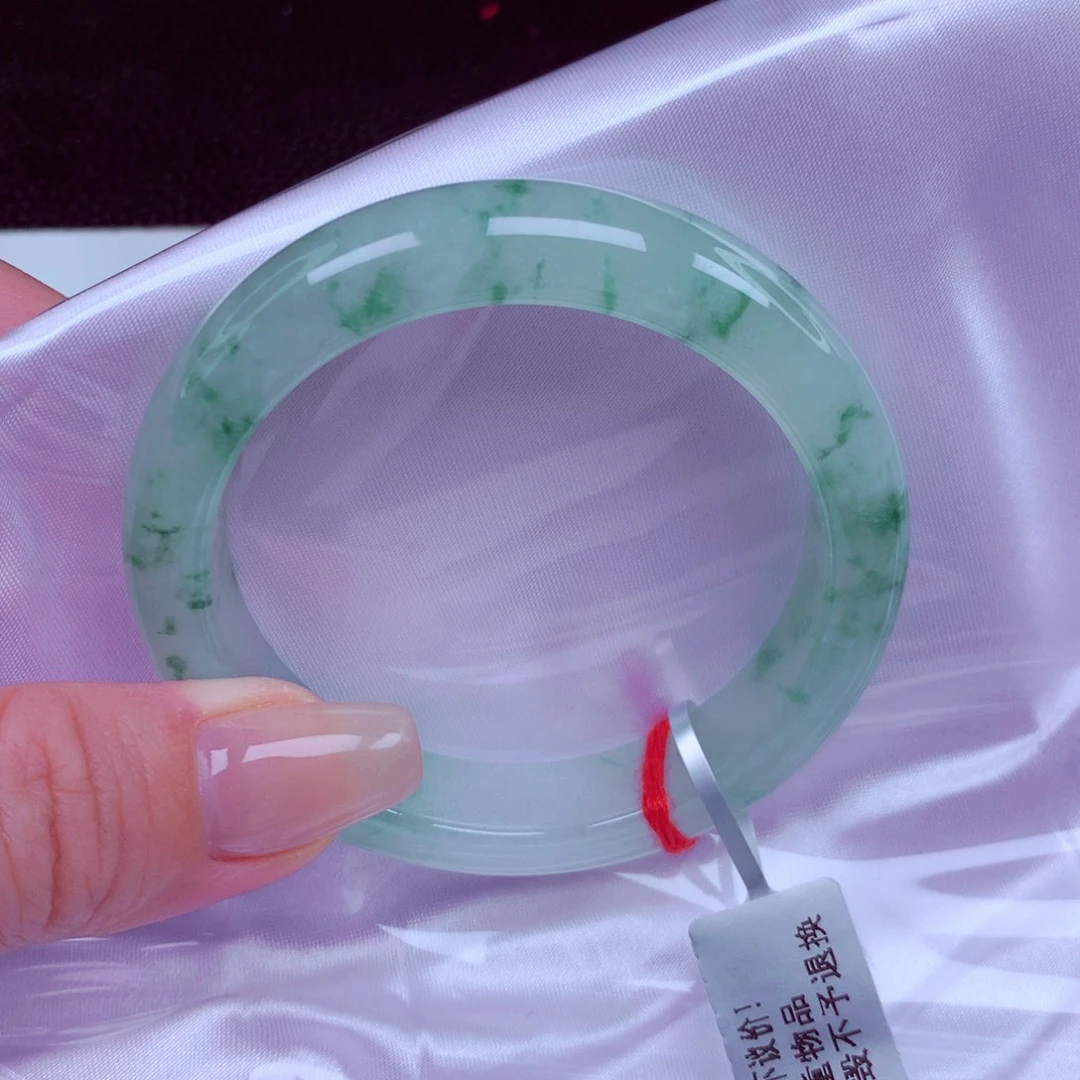 翡翠未镶嵌手镯手镯