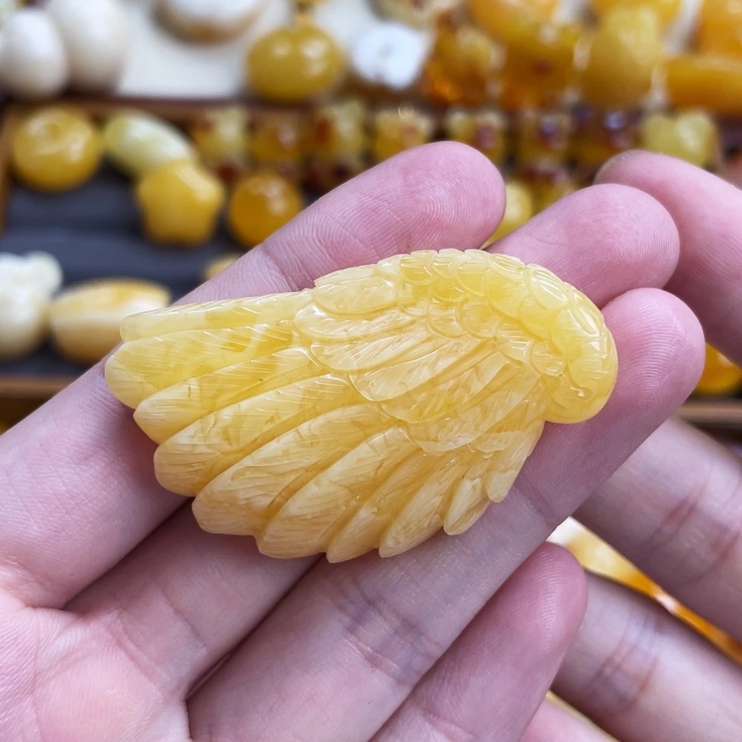 别***话琥珀未镶嵌珠宝奇石