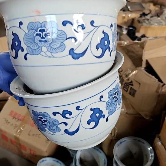 瓷片陶瓷盘子碗啥都有