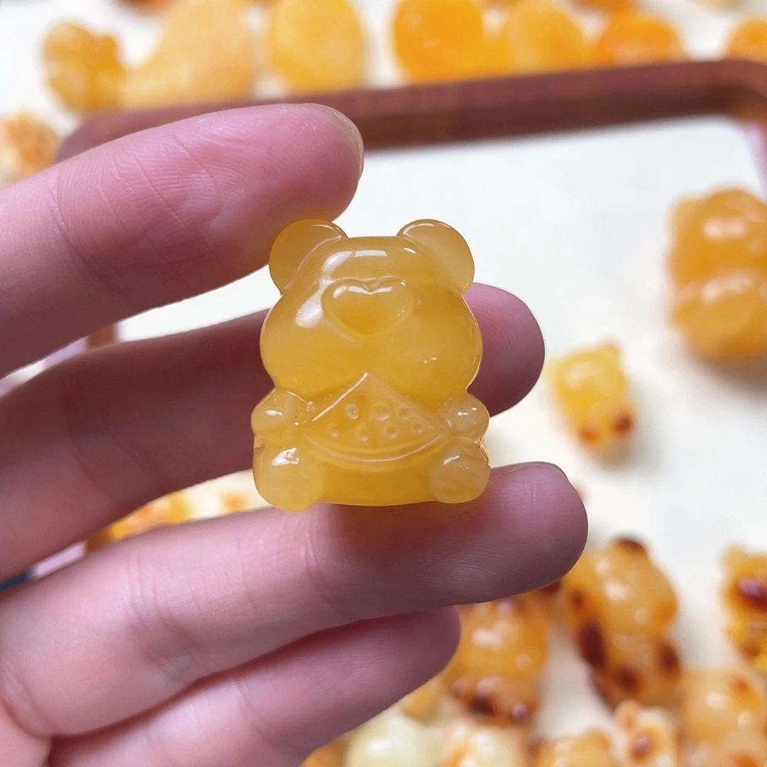 琥珀珠宝奇石未镶嵌