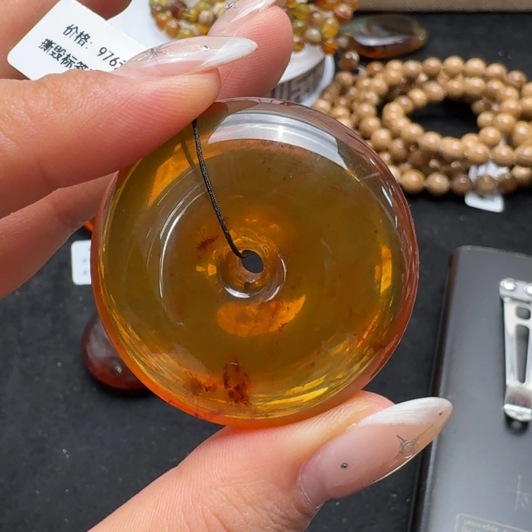 未镶嵌颈饰琥珀金棕扣子