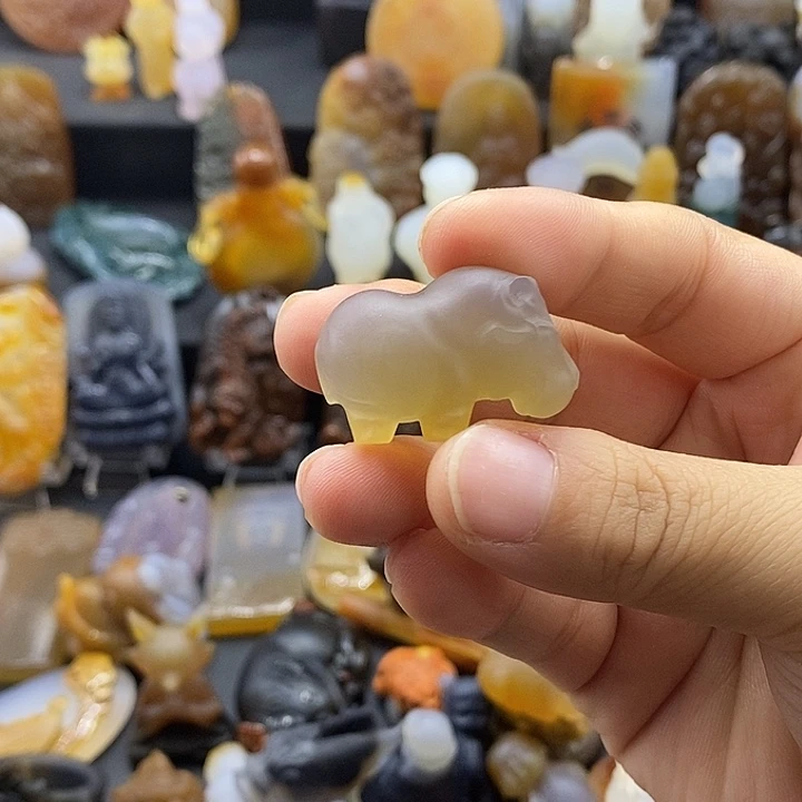 玛瑙/玉髓未镶嵌颈饰