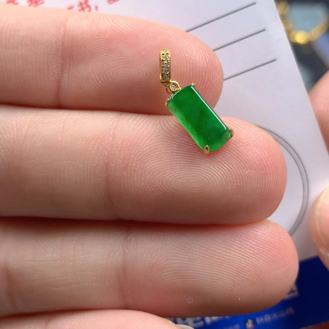 【闪购商品】翡翠颈饰18K金镶嵌翡翠
